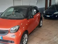 Usata Smart ForFour 71 CV (52 kW) 2015 Arancione Utilitaria