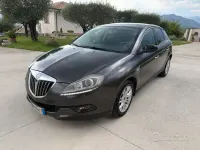 Usata Lancia Delta 120 CV (88 kW) 2009 Grigio Utilitaria