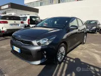 Usata Kia Rio 82 CV (60 kW) 2020 Grigio Berlina