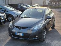 Begagnad Mazda 2 75 HK (55 kW) 2007 Blå Halvkombi