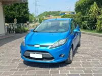 Usata Ford Fiesta Titanium 92 CV (67 kW) 2010 Bluazzurro Berlina