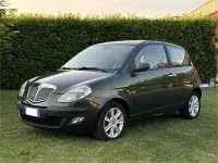 Usata Lancia Ypsilon 69 CV (50 kW) 2003 Verde Utilitaria