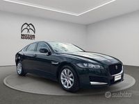 Usata Jaguar XF Prestige 180 CV (132 kW) 2017 Verde Berlina