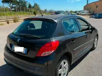 Usata Peugeot 207 73 CV (53 kW) 2012 Nero Berlina