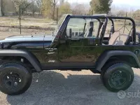 Usata Jeep Wrangler Sport 177 CV (130 kW) 2000 Nero SUV
