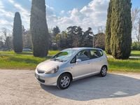 Usata Honda Jazz 77 CV (56 kW) 2008 Argento Utilitaria
