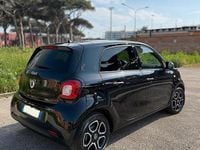 Usata Smart ForFour 71 CV (52 kW) 2019 Nero Utilitaria