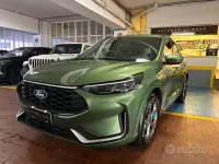 Usata Ford Kuga ST-Line 151 CV (111 kW) 2024 Verde SUV