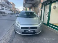 Usata Fiat Grande Punto Dynamic 75 CV (55 kW) 2007 Grigio Utilitaria