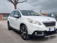 Usata Peugeot 2008 Active 92 CV (67 kW) 2014 Bianco SUV