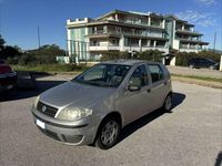 Usata Fiat Punto Dynamic 80 CV (58 kW) 2004 Grigio Utilitaria