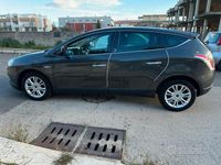 Usata Lancia Delta 120 CV (88 kW) 2011 Grigio Utilitaria