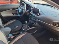 Usata Fiat Tipo Lounge 120 CV (88 kW) 2016 Nero Berlina