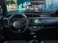 Usata Toyota Yaris Active 69 CV (50 kW) 2018 Marrone Berlina