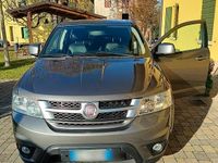 Usata Fiat Freemont 140 CV (102 kW) 2011 Grigio SUV