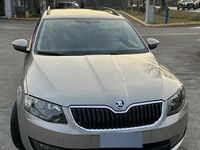 Usata Skoda Octavia G-TEC 110 CV (80 kW) 2016 Grigio Station wagon