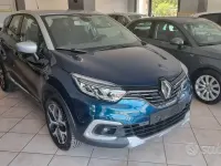 Usata Renault Captur Intens 110 CV (80 kW) 2017 Bluazzurro SUV