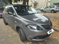 Usata Lancia Ypsilon Silver 69 CV (50 kW) 2022 Grigio Utilitaria