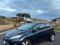 Usata Ford Fiesta 60 CV (44 kW) 2010 Blu Utilitaria