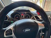Usata Ford Fiesta 96 CV (70 kW) 2009 Bianco Utilitaria