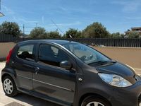 Usata Peugeot 107 68 CV (50 kW) 2009 Grigio Utilitaria
