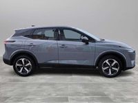 Usata Nissan Qashqai N-Connecta 140 CV (102 kW) 2022 Two tone gray + black metallic SUV