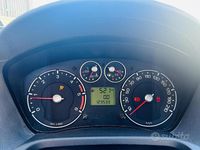Usata Ford Fiesta 68 CV (50 kW) 2008 Grigio Utilitaria