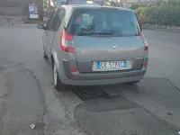 Usata Renault Scenic E-Tech 111 CV (81 kW) 2004 Grigio Monovolume