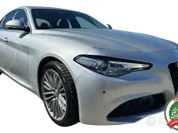 Begagnad Alfa Romeo Giulia Lusso 190 HK (139 kW) 2019 Grå Sedan