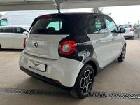 Usata Smart ForFour Prime 71 CV (52 kW) 2015 Bianco Utilitaria