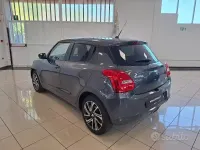 Usata Suzuki Swift 83 CV (61 kW) 2022 Grigio Utilitaria