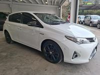 Usata Toyota Auris Hybrid Active 99 CV (72 kW) 2013 Bianco Berlina