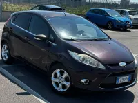 Usata Ford Fiesta Titanium 95 CV (69 kW) 2010 Boerdeaux Berlina
