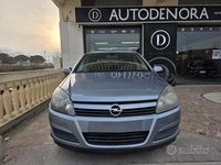 Usata Opel Astra Elegance 101 CV (74 kW) 2004 Grigio Berlina