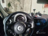 Usata Smart ForFour 64 CV (47 kW) 2017 Nero Utilitaria