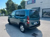 Usata Peugeot Rifter Allure 131 CV (96 kW) 2025 Bluazzurro Monovolume