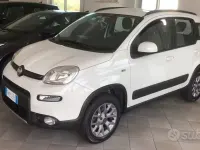 Usata Fiat Panda 4x4 S 85 CV (62 kW) 2017 Bianco Utilitaria