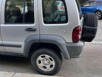 Usata Jeep Cherokee Limited 163 CV (119 kW) 2007 Argento SUV