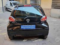 Usata Toyota Aygo Connect Style 68 CV (50 kW) 2011 Nero pastello Utilitaria