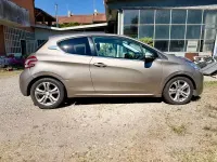 Usata Peugeot 208 Active 95 CV (69 kW) 2012 Beige Utilitaria