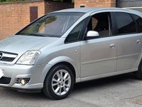 Usata Opel Meriva 104 CV (76 kW) 2008 Argento Monovolume