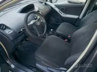 Usata Toyota Yaris 2010 Grigio Utilitaria