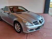Usata Mercedes SLK200 163 CV (119 kW) 2005 Grigio Cabrio