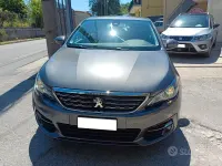 Usata Peugeot 308 GT-line 131 CV (96 kW) 2018 Grigio Berlina