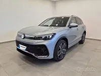 Nuova VW Tiguan R-line 177 CV (130 kW) 2026 Grigio SUV