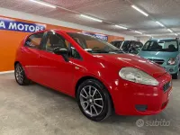 Usata Fiat Grande Punto Sport 90 CV (66 kW) 2007 Rosso Utilitaria