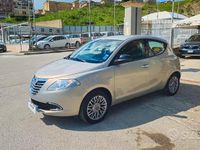 Usata Lancia Ypsilon Gold 69 CV (50 kW) 2013 Grigio Utilitaria