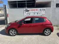 Usata Peugeot 208 Allure 75 CV (55 kW) 2015 Rosso Utilitaria
