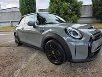 Usata Mini Cooper SE Classic 160 kW (218 CV) 2022 Grigio Utilitaria