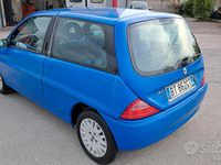 Begagnad Lancia Ypsilon 80 HK (58 kW) 2001 Blå Halvkombi